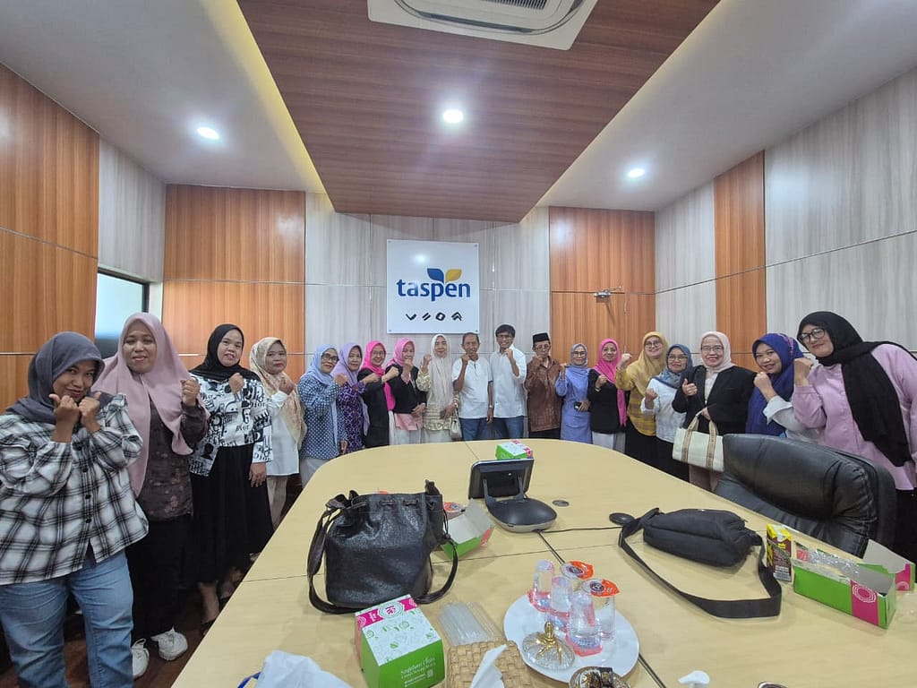 Foto Khairul Umam Berbagi Strategi Legalitas, Branding, dan Digital Marketing untuk Mitra Binaan PT TASPEN Makassar