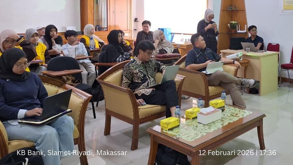 Foto Khairul Sebagai Juri pada GenKBiz Makassar 2026: Kompetisi Kewirausahaan Nasional Dorong Lahirnya Entrepreneur Muda Berdaya Saing