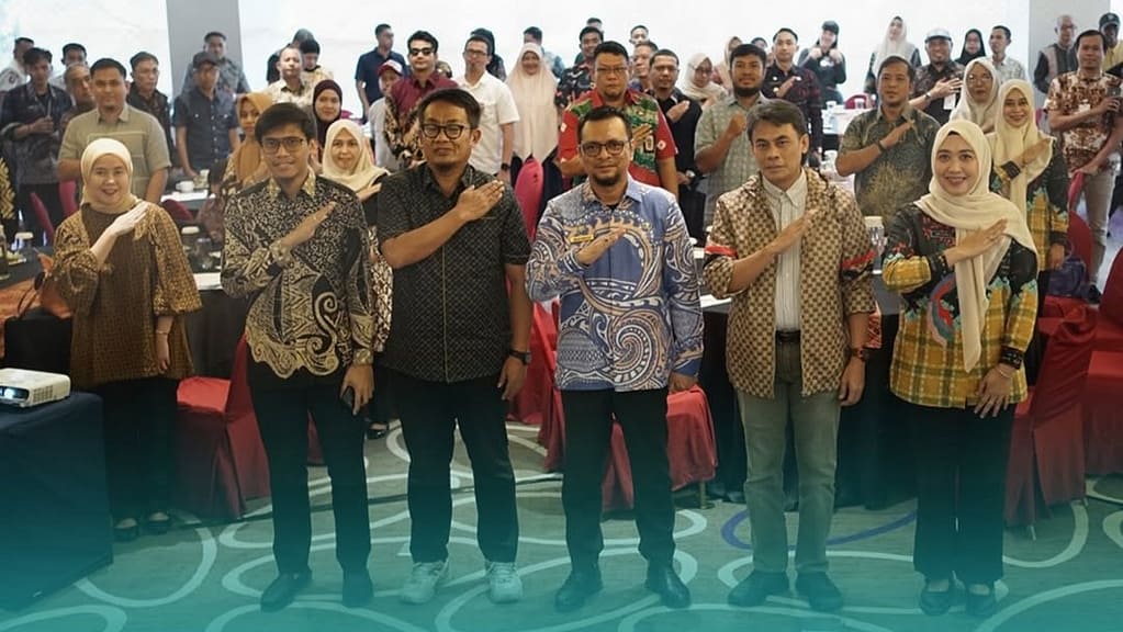 Khairul Umam Menjadi Moderator Pada Kegiatan FGD DiskopUKM Makassar