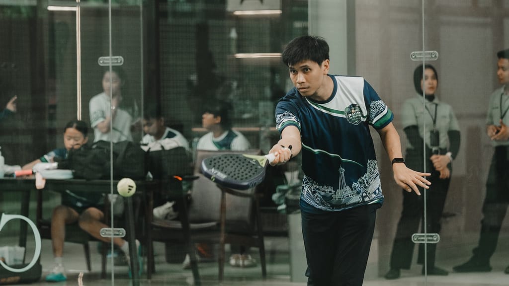Khairul Umam bertanding pada Kegiatan Padel Akademia 2026