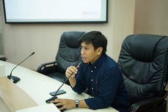 Khairul Umam menjadi pembicara dalam kegiatan yang diadakan Oleh Inkubator UMKM Kota Makassar