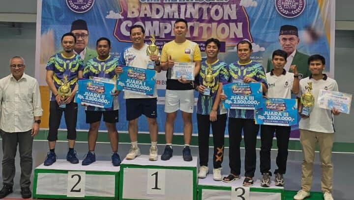 Khairul Umam - Hartono Juara 3 Dalam Kompetisi Badminton